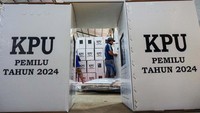 KPU Kabupaten Batang merakit sebanyak 12.845 kotak suara yang ditargetkan selesai selama lima hari.