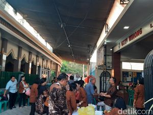 Bikin Adem, Perayaan Natal di Gereja Pati Ini Libatkan Pemuda Lintas Agama