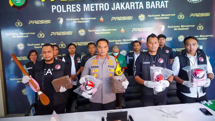 Polres Jakbar Gagalkan 103 Kg Sinte yang Akan Diedarkan di Malam Tahun Baru (dok istimewa)