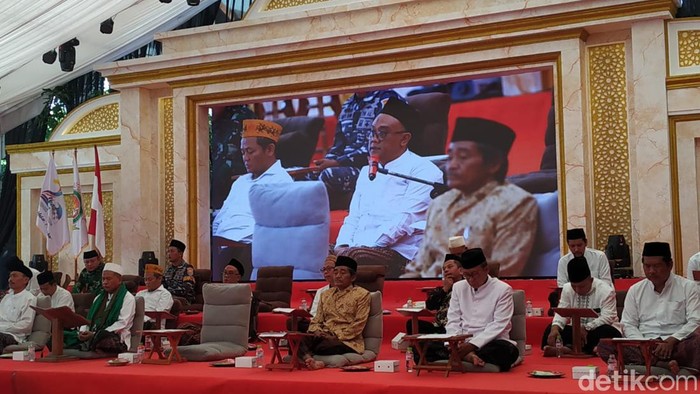 Pondok Pesantren Tremas Pacitan menggelar istigasah kubro
