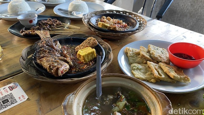Sambal bakar di Sukabumi.