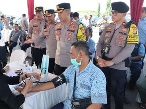 Jelang Natal, Sopir Angkutan Umum di Bandara Soetta Dites Kesehatan