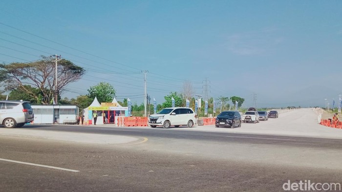 Situasi exit tol Jogja-Solo di Desa Kuncen, Kecamatan Ceper, Klaten, Jumat (22/12/2023) pagi.
