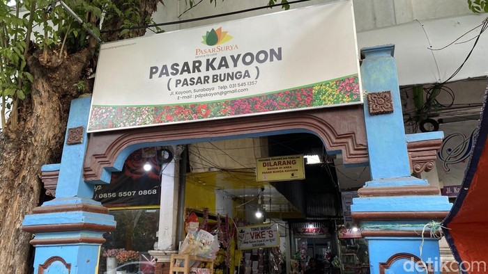 Suasana Pasar Bunga Kayoon Surabaya Suasana Pasar Bunga Kayoon Surabaya