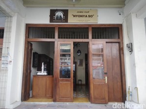 Toko Jamu Legendaris Cap Nyonya So di Cirebon, Berdiri Sejak 1815