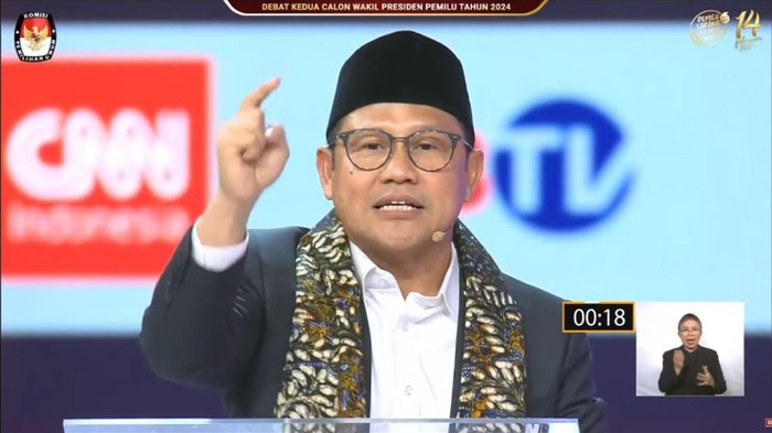 Cawapres nomor urut 1 Muhaimin Iskandar (Cak Imin) bicara soal visi misi AMIN. Salah satunya adalah bakal memberantas mafia hingga menyiapkan bansos plus.