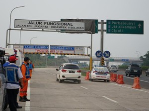 Japek II Selatan Arah Jakarta Dibuka untuk Urai Kepadatan