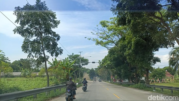 Jalur penyelamatan di Jalan Raya Sukabumi - Cianjur