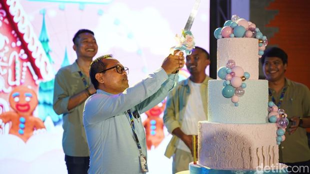 Kemeriahan acara Anniversary pertama Trans Studio Bali.