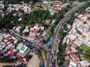 Penampakan dari Udara Kemacetan di Jalur Puncak Pagi Ini