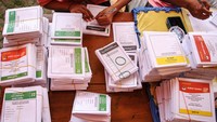 Simulasi tersebut untuk meningkatkan pemahaman dan pengetahuan petugas penyelenggara Pemilu usai mengikuti bimbingan teknis.  