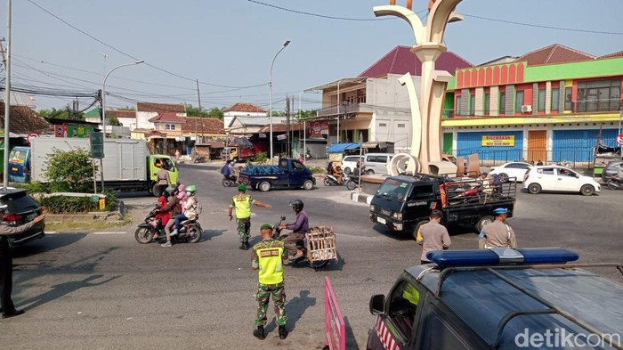 lalu lintas di lamongan