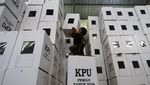 Melihat Perakitan Kotak Suara di KPU Bandar Lampung