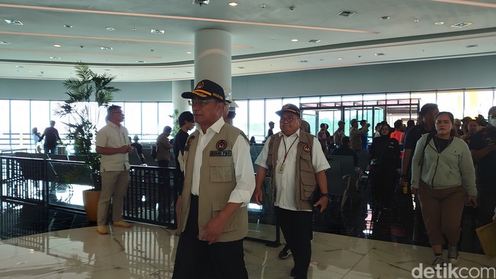 Menko PMK tinjau Pelabuhan Merak (M Iqbal/detikcom)