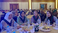 Kedepan perempuan harus mampu terlibat dalam ranah politik dan menjadikan kuota 30% sebagai peluang dalam menduduki parlemen dan dunia politik dan menyadari bahwa berbagai hambatan perempuan dalam dunia politik mulai dari mendapatkan nomor urut yang terkadang perempuan sangat susah menduduki posisi nomor urut satu tetapi hal tersebut tidak menjadi hambatan karena sejatinya yang harus di tanamkan adalah keyakinan dan usaha semaksimal mungkin.