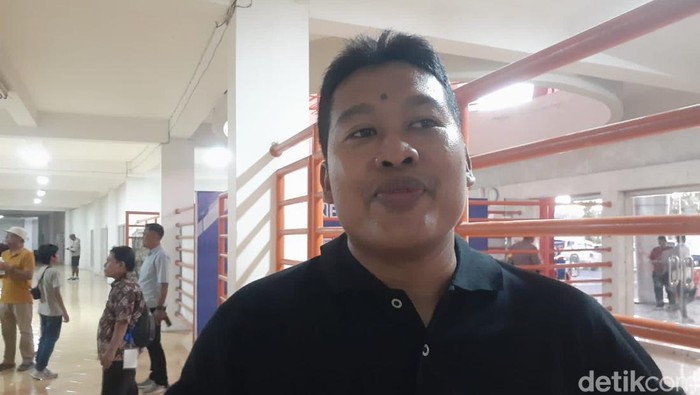 Pelatih sepakbola putri DIY, Nopendi, di Stadion Sultan Agung, Bantul, Sabtu (23/12/2023).