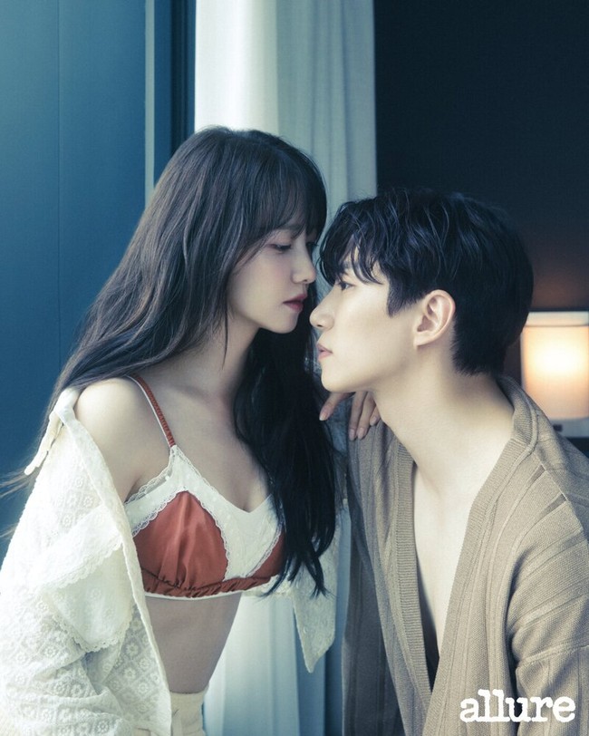 Wajah Yoona dan Lee Junho menghiasi majalah Allure Korea edisi Juli 2023. Pasangan drama Korea King the Land ini sempat digosipkan berpacaran karena chemistry-nya yang meluap-luap. Foto: Instagram