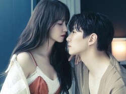 10 Photoshoot Couple Drakor 2023, Yoona & Lee Junho Bikin Baper Pose Mesra