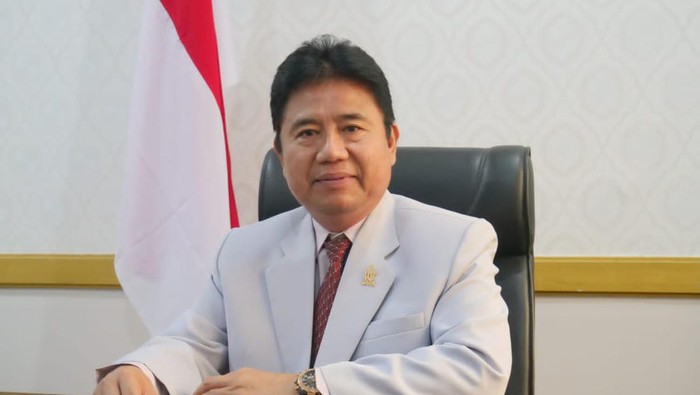 Rektor Universitas Muria Kudus (UMK) Prof. Dr. Ir. Darsono, M.Si