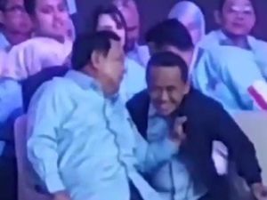 Isi Percakapan Bahlil dan Prabowo yang Viral saat Debat Cawapres
