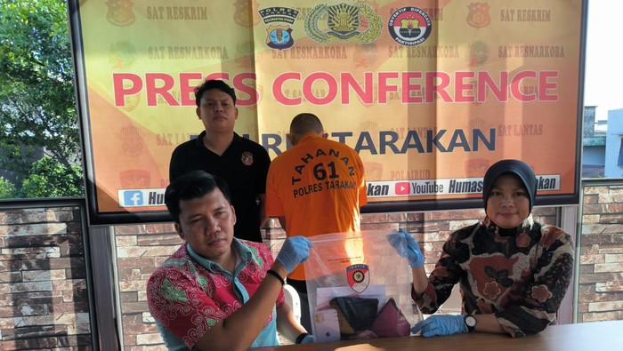 Pria berinisial FS (31) di Tarakan, Kalimantan Utara (Kaltara) ditangkap usai menyetubuhi siswi SMP berusia 14 tahun sebanyak dua kali.