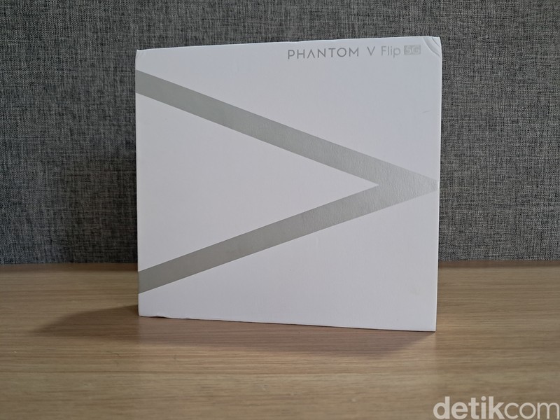 Tecno Phantom V Flip 5G