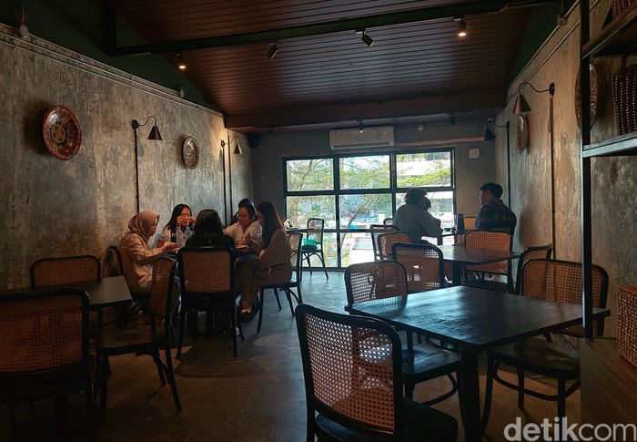 Uma Oma Cafe di Blok M, Jakarta Selatan
