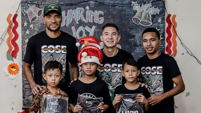 Acara perayaan Natal PSS Sleman di SD BOPKRI Minggir, Sleman, Rabu (20/12/2023).