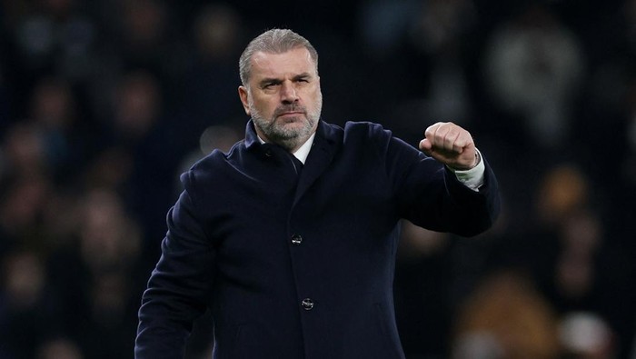 Soccer Football - Premier League - Tottenham Hotspur v Everton - Tottenham Hotspur Stadium, London, Britain - December 23, 2023 Tottenham Hotspur manager Ange Postecoglou celebrates after the match Action Images via Reuters/Paul Childs NO USE WITH UNAUTHORIZED AUDIO, VIDEO, DATA, FIXTURE LISTS, CLUB/LEAGUE LOGOS OR LIVE SERVICES. ONLINE IN-MATCH USE LIMITED TO 45 IMAGES, NO VIDEO EMULATION. NO USE IN BETTING, GAMES OR SINGLE CLUB/LEAGUE/PLAYER PUBLICATIONS.