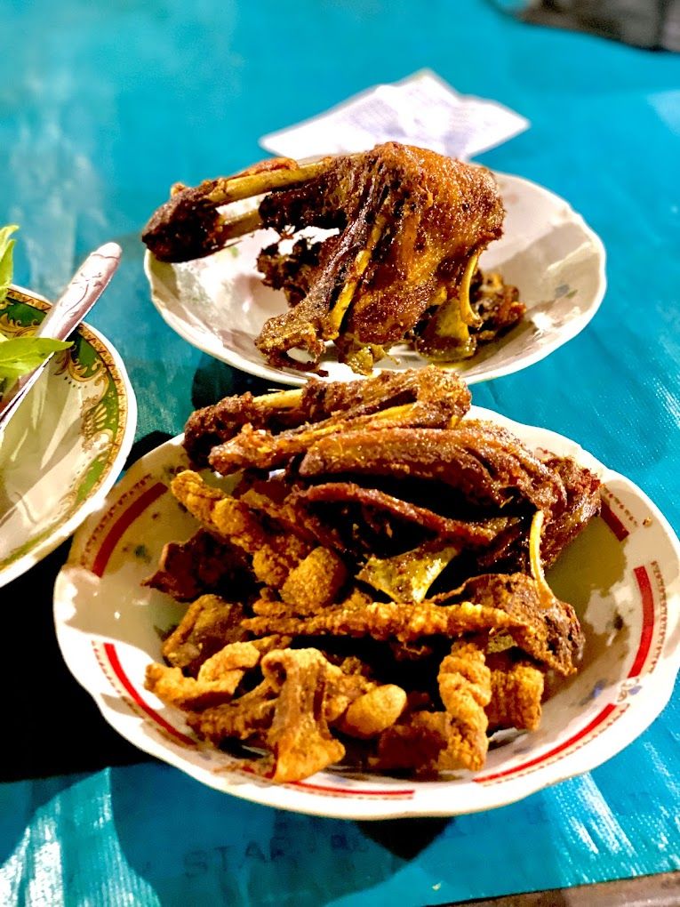 rekomendasi bebek goreng enak di surabaya