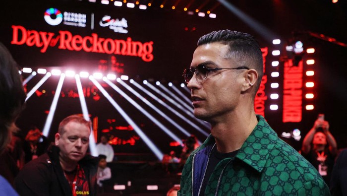 Boxing - Anthony Joshua v Otto Wallin - Kingdom Arena, Riyadh, Saudi Arabia - December 23, 2023 Cristiano Ronaldo is seen before the fight REUTERS/Ahmed Yosri