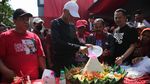 Ganjar Resmikan Posko Pemenangan di Pasar Kliwon
