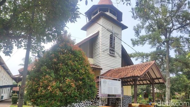 Gereja tertua di Cianjur.