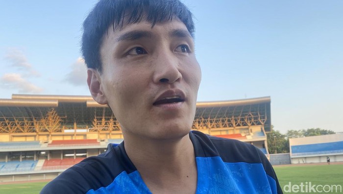 Kim Bong-jin saat ditemui di Stadion Mandala Krida, Jogja, Sabtu (23/12/2023)