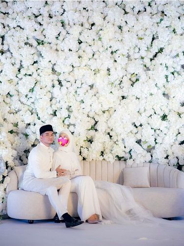 Kisah pria yang menjual semua barang seserahan karena batal menikah, kini sudah bertemu dengan jodohnya.