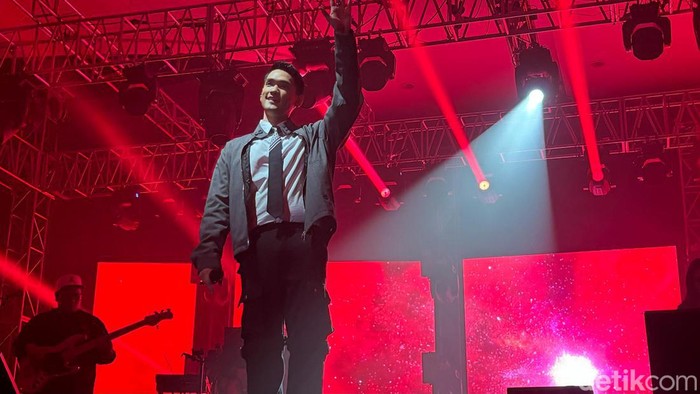 Konser Solo Afgan di Bandung