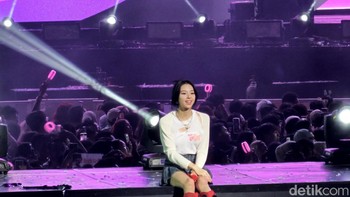 Samsung Galaxy S23 Ultra hadir dengan dua kamera yang mampu menangkap objek di luar jarak pandang kita. Foto: detikINET/Khalisha Fitri