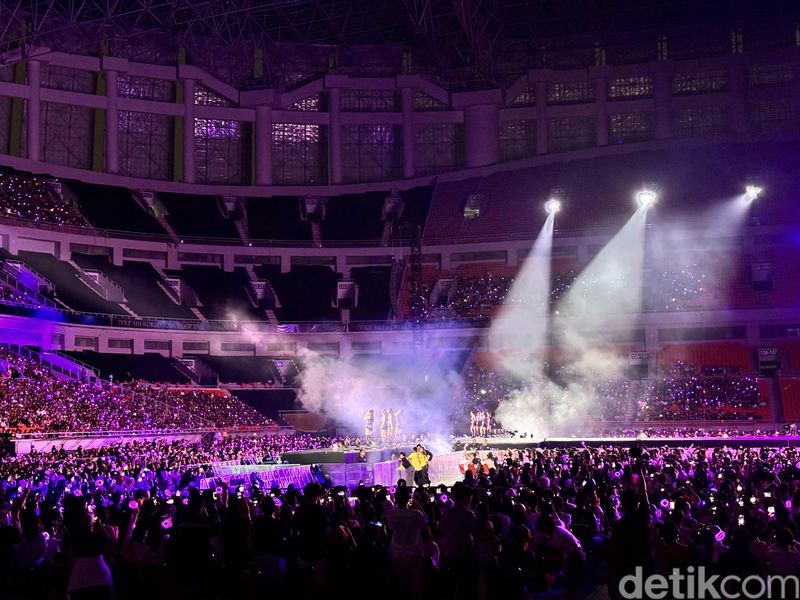 Konser TWICE di Jakarta International Stadium