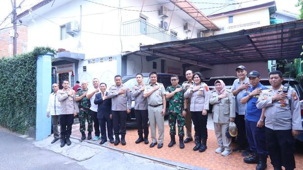 Pengamanan gereja di Mampang Prapatan,Jaksel