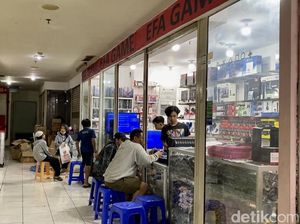 Alasan Pemilik Toko Game di Tunjungan Center Tetap Buka Meski Sepi