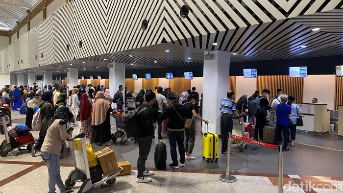 Penumpang di Bandara Juanda alami peningkatan jelang libur Nataru