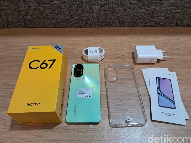 Unboxing Realme C67