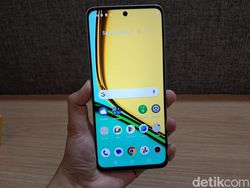 Unboxing Realme C67, Ponsel Rp 2 Jutaan Desain Kekinian