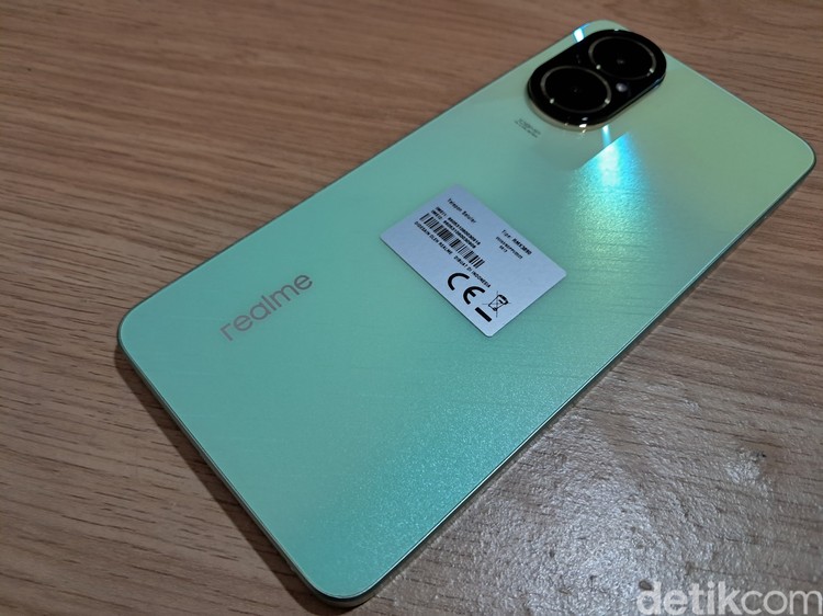 Unboxing realme c67