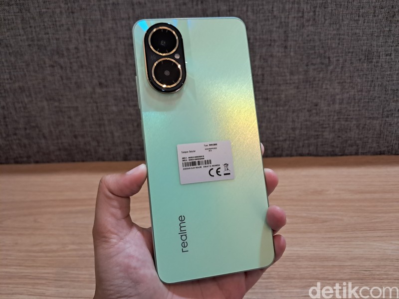 Unboxing realme c67
