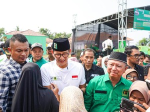 Sandiaga Kampanye di Banten, Janjikan BBM-Sembako Murah Jika Ganjar Menang