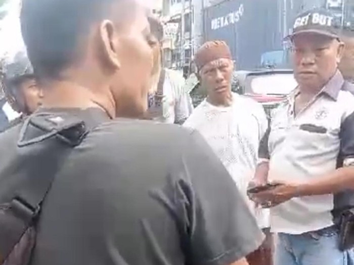 Sopir pete-pete di Makassar, Sulsel dibusur panah di bagian tangannya.