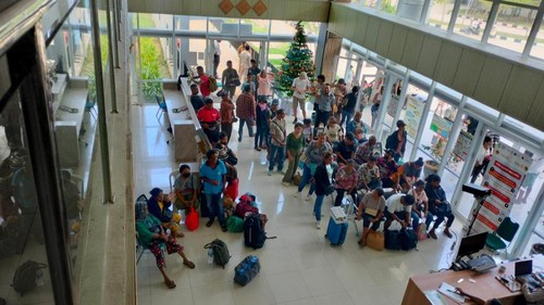 Suasana warga saat melintas melalui PLBN Motaain, Kabupaten Belu, Nusa Tenggara Timur (NTT). (Foto: Istimewa)