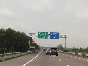 Tak Ada Lampu Penerang Jalan, Pengguna Tol Jatim Diimbau Waspada di Malam Hari
