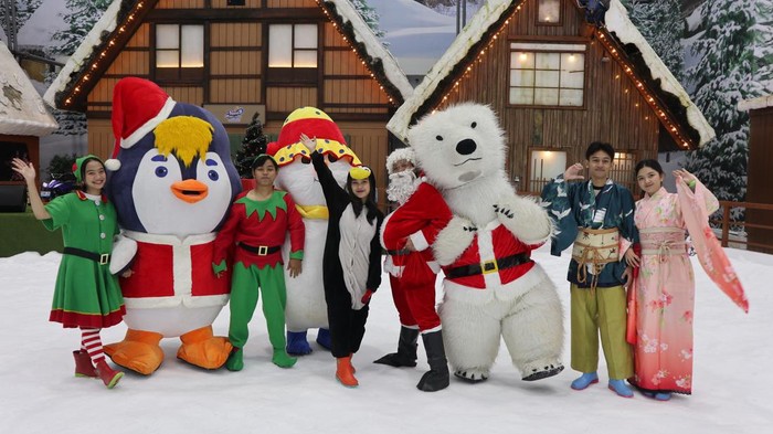 Trans Snow World menampilkan yang spesial di Nataru 2023.